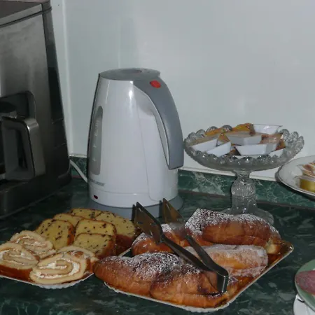 Herculis Domus Bed & Breakfast